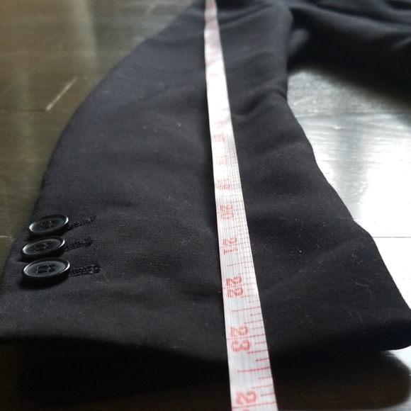 Black Tuxedo Blazer - H&M - Picture 6 of 6